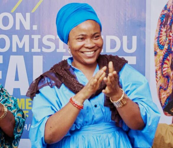 7D186E7B-E212-494A-BAAD-EA0FE7F0DA8C