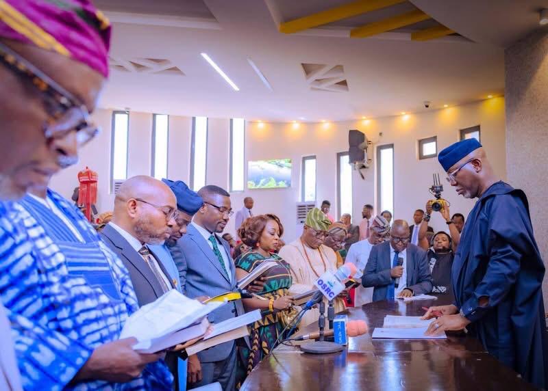 D67B9AFD-FF1C-45FF-BB2F-6CB82D02A7F6