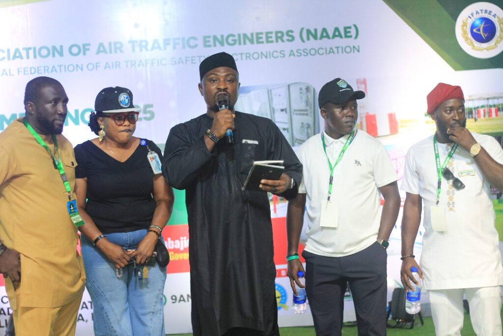 DA44764F-EB47-4C56-8C32-480C3F565663