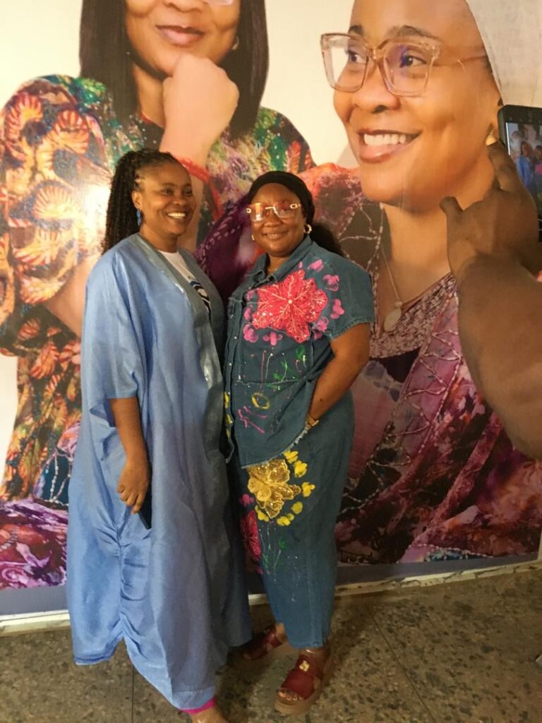 2e37165a-77cb-41a7-9f25-3f2bdb99197e